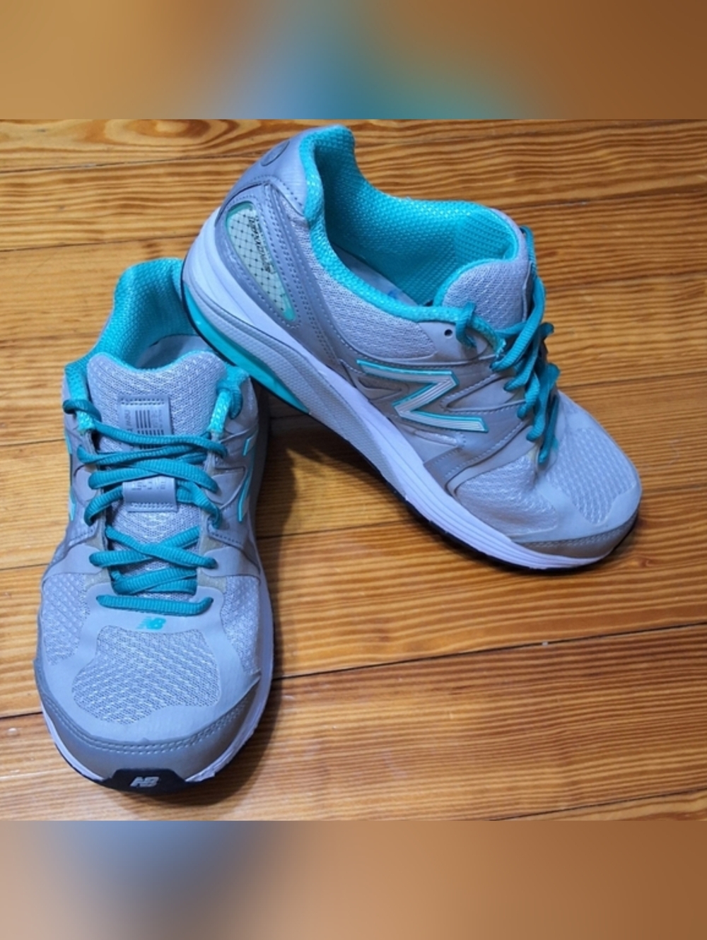 New Balance 1540 V2 Women's Grey Teal Running Sneakers,Size 8